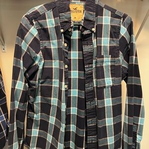 Hollister Men's Blue Plaid Shirt